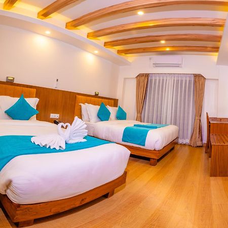 Pokhara Alpine And Springs Hotel Buitenkant foto